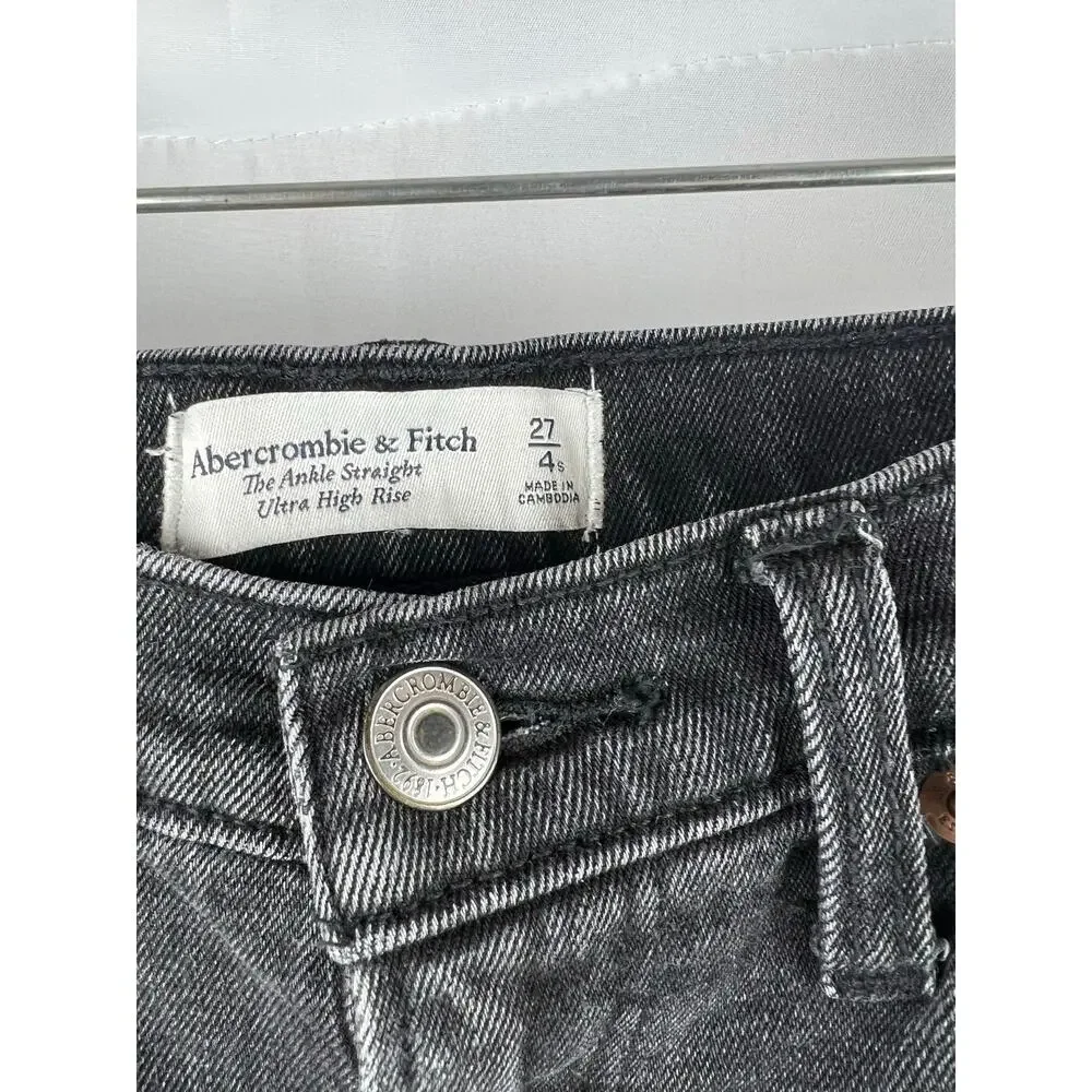 Abercrombie Ultra High Rise Ankle Straight Jeans Black Wash Size 27 Cropped - Picture 4 of 15